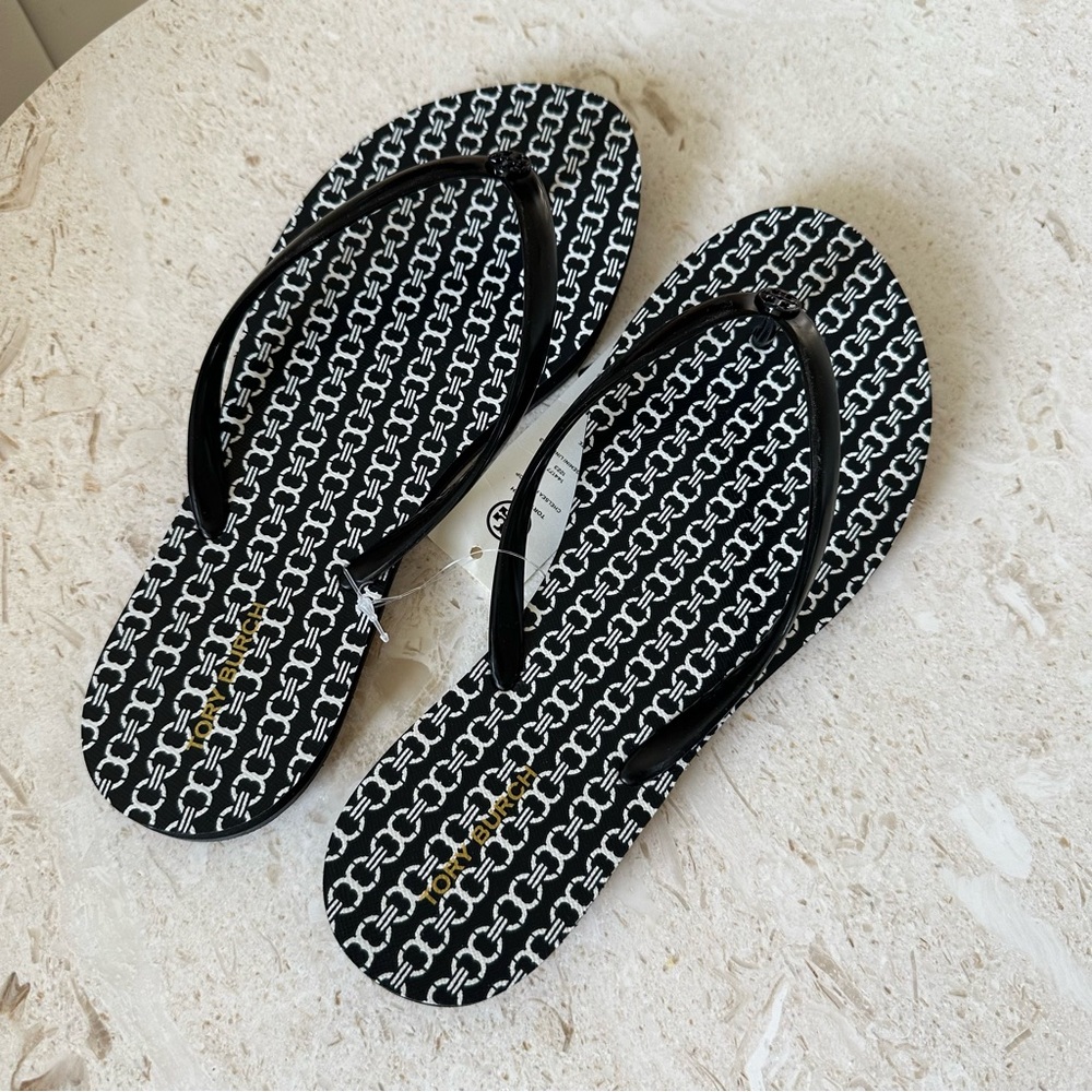 Tory Burch Chelsea Flip Flop- Black Gemini Link - Picture 2 of 4